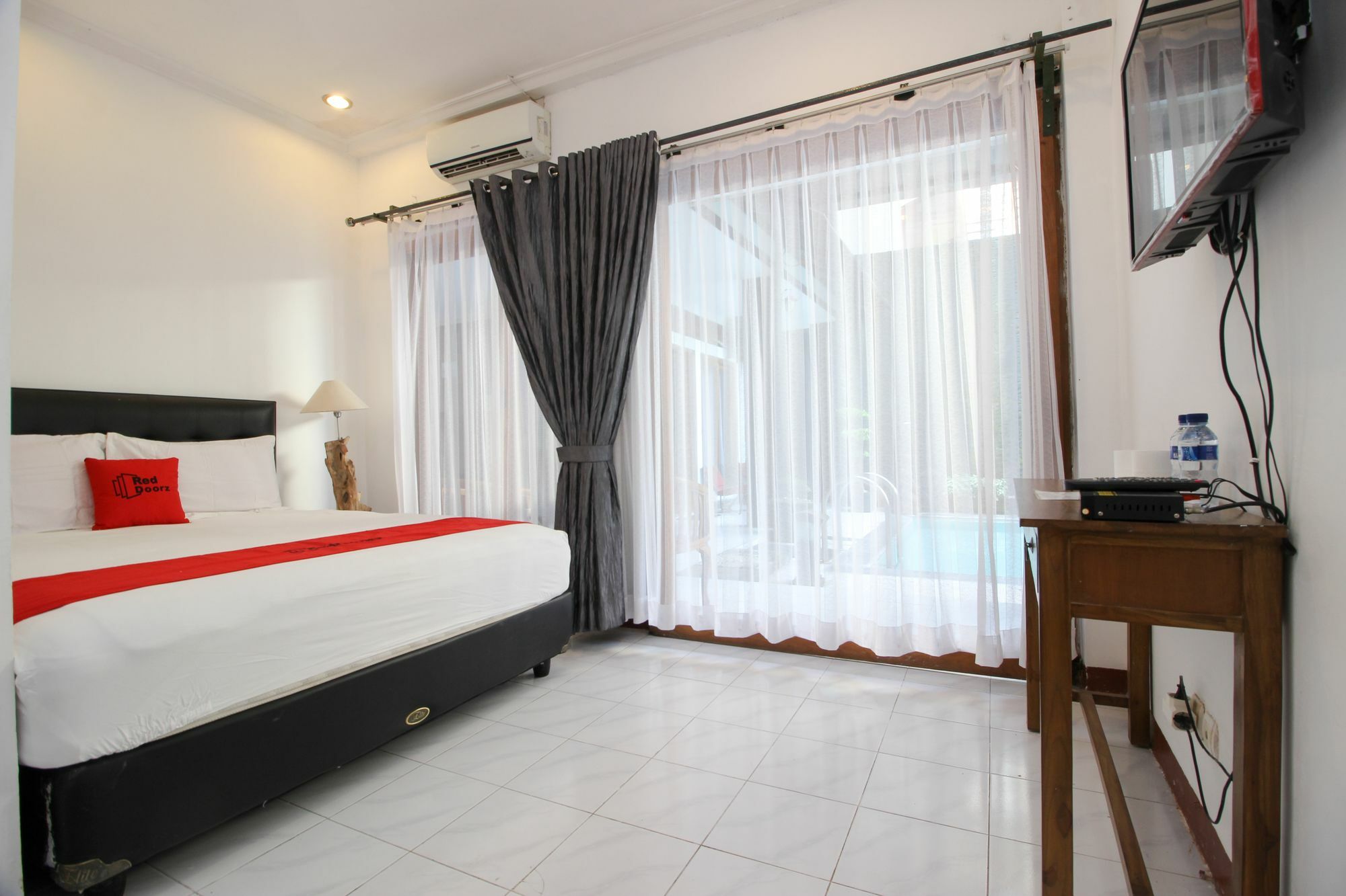 Reddoorz Plus @ Prawirotaman 3 يوغياكارتا المظهر الخارجي الصورة